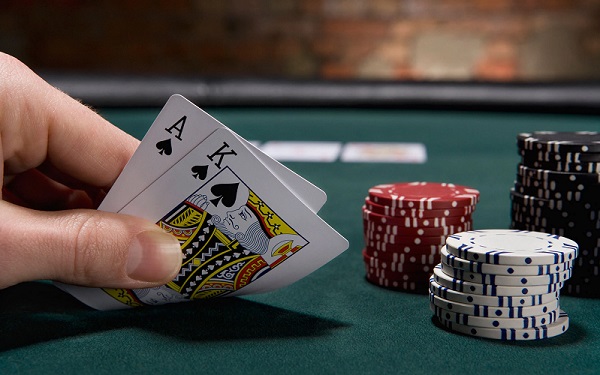 Tổng hợp các mẹo chơi Poker đỉnh nhất từ cao thủ cá cược 7 Cách chơi Poker chuyên nghiệp là biết cách quản lý ngân sách
