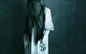 Trường hợp nằm mơ thấy ma đuổi đánh con gì?